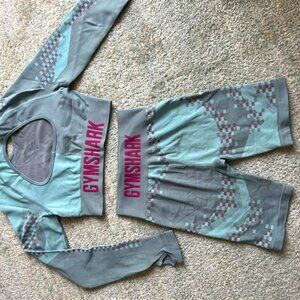 Gymshark two pieces set